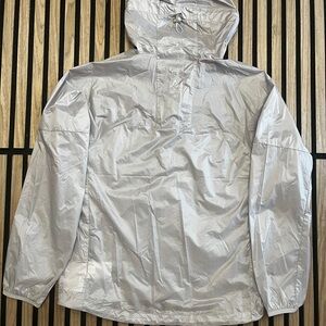 Nike ACG Cinder Cone Windproof Jacket College Grey DB0978-009
Men's Size S